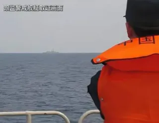 中国軍、海自艦の追跡映像を公開 撮影に一部無人機を使用：北海道新聞