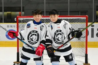 ＜苫小牧＞６年生２人、アイスホッケーの国際大会へ　日本チームに選出