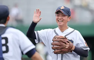 小樽ゆかりの画家・小寺健吉の油彩、市立美術館に 横浜の男性寄贈 従軍