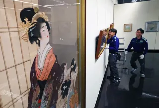 準備が進む「うつくしき日本画」展会場　（打田達也撮影）