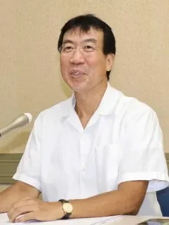 福岡市長選への立候補を表明した渡辺久也氏=26日午前、福岡市