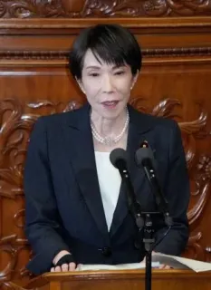 首相、成長戦略で賃上げ実現　就任後初の施政方針演説で表明