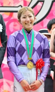 競馬で女性初のクラシック制覇 オークスの今村聖奈騎手：北海道新聞