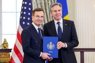 スウェーデン、NATO正式加盟　責任共有と首相