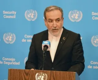 核査察合意「効力なし」　イラン外相、制裁に対抗