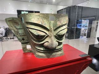 中国 青銅器 三星堆 長江文明 動物頭部 四川省 蜀 発掘 出土 骨董 古美術 中国 青銅器 三星堆 長江文明 動物頭部 四川省 蜀 発掘 出土