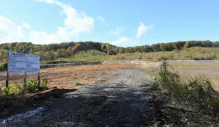 安平町追分地区　配水池近くに太陽光発電　海外展開企業が計画　住民は反対署名活動