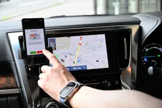訪日客の安全運転、アプリで支援　トヨタレンタリース札幌など　優良ドライバーに銘菓贈呈