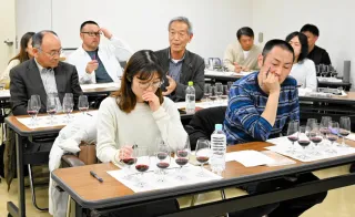 十勝産ワイン振興向け醸造事業者ら交流　帯広で「アカデミー」
