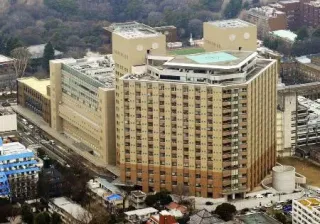 東大病院長が引責辞任　収賄事件で逮捕者相次ぐ