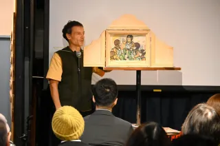 被爆者思う自作の紙芝居上演　詩人ビナードさん招き催し　小樽