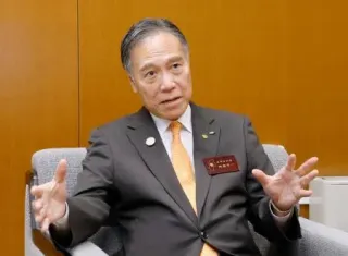 小学校給食無償化「大きな課題」　全国知事会長の長野・阿部氏