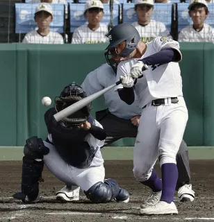 天理4強入りに大きく貢献　「8番・捕手」の小沢（札幌開成中出）　全国高校野球選手権