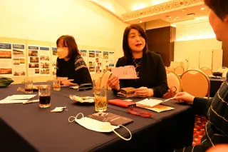 40年前の自分と再会　室蘭でタイムカプセル開封　商工会議所100周年