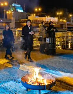 寒さも釧路の観光資源に　野外で炉端と夜景楽しむ「ウインターガーデン」　24日まで