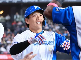 日本ハム　野村、復帰後初のソロ(14日)