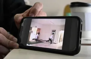 「みんな一緒」への抵抗感　排外主義は「意味わかんない」　国内外から注目集まる三宅唱監督に、中学のクラスメートが聞きたかったこと