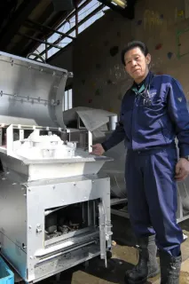 炭火で融雪「重く硬い雪に効果的」 札幌・日熱工業が装置開発 原油高で