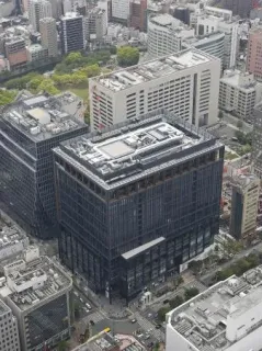 「ワン・フクオカ・ビルディング」=24日午前、福岡市中央区（共同通信社ヘリから）