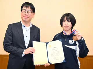 函館高専・成田さん、ビジネスグランプリでベスト100 間引き昆布の活用