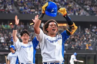 栗山英樹さんのお宝さらに 栗山の特別展、会期延長 WBCユニホーム追加
