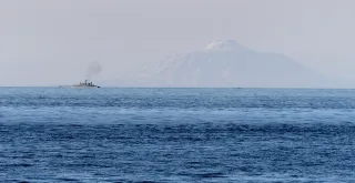 ロシア揚陸艦、国後島周辺に　納沙布岬から確認　射撃訓練通告と関連か