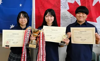 1枚の銅版から色彩豊かに 士別在住の銅版画家小池暢子さんの個展 札幌