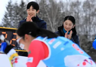 紀子さま、悠仁さま、スキーオリエンテーリング視察　留寿都で世界選手権