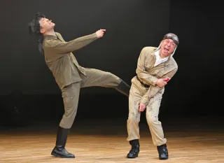 特攻隊テーマに平和訴え　アップダウン、笑い交え公演　帯広