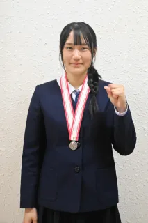 ＜蘭越＞全国中学校スキー大会で準優勝　佐々木里和子さん（15）