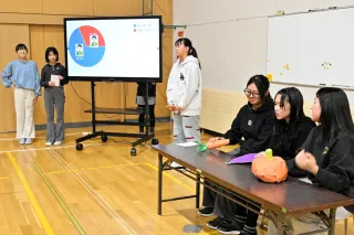 まち盛り上げへ「モルック」「野菜の袋詰め大会」　ニセコ小6年生が企画提言