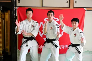 全国少林寺拳法 富良野の高校生ペア快挙 中崎さんと加藤さん、社会人