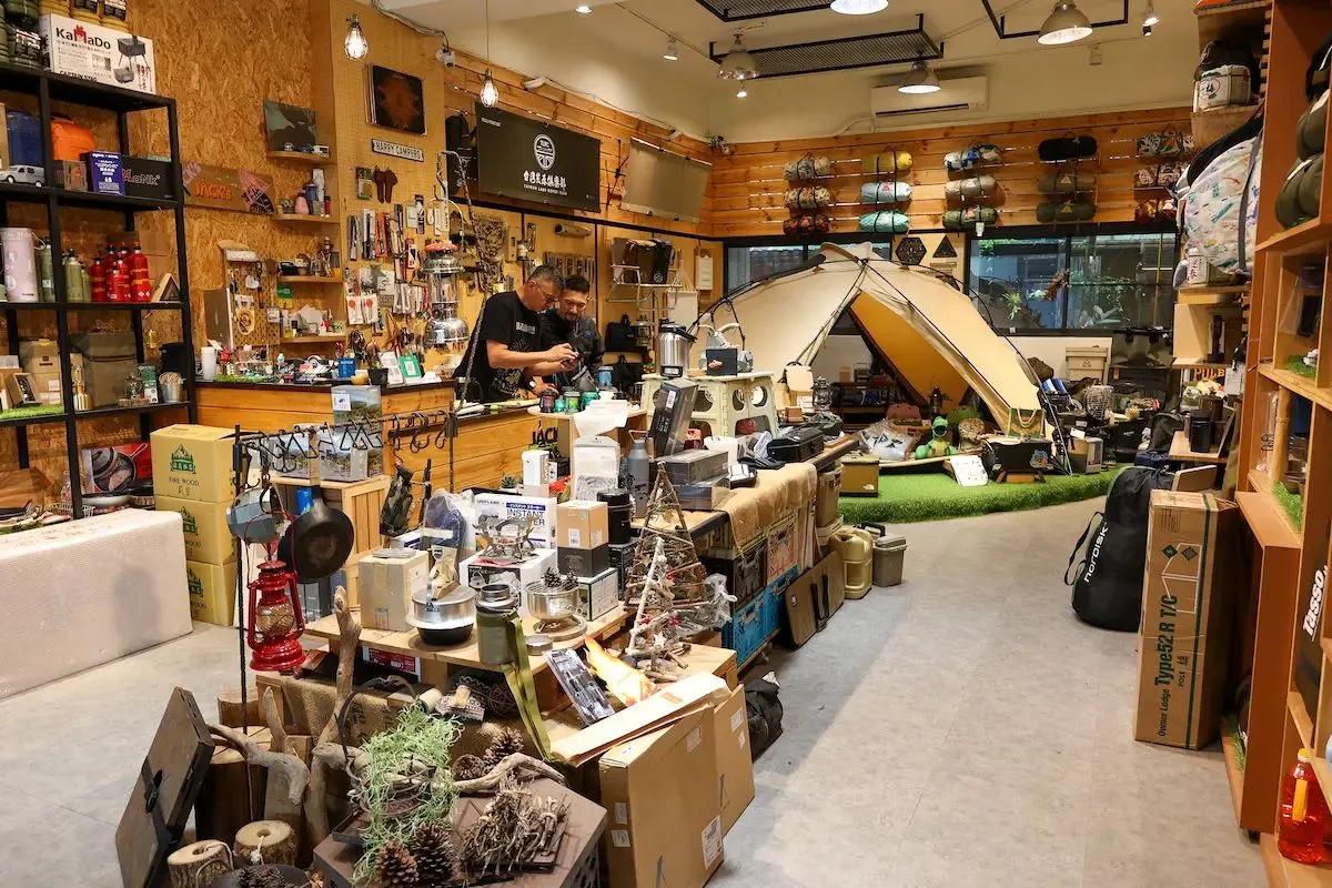 台湾・台北の人気アウトドアショップ「Jack’s Camping Life」で見つけた北海道ギアとキャンプ文化の違いに驚き！