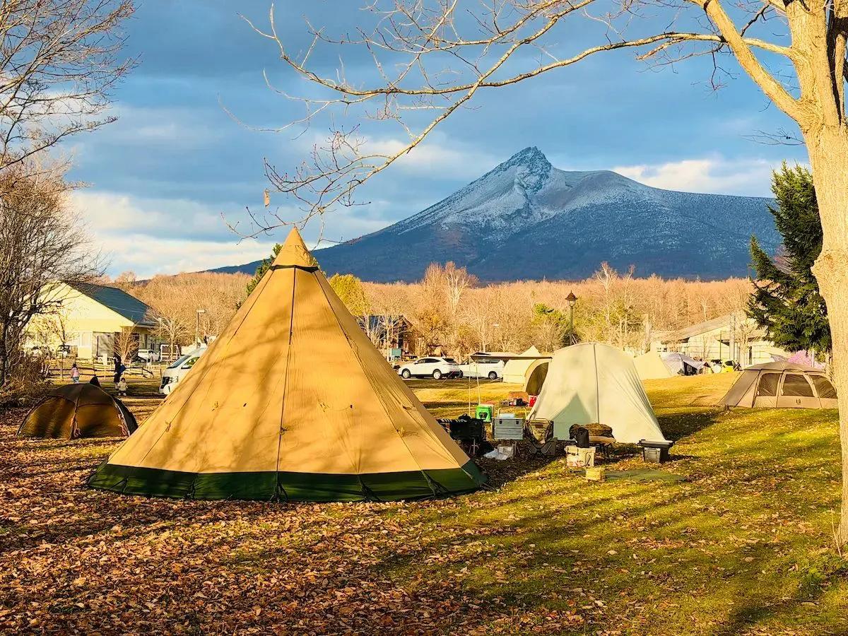 温泉併設で絶景！冬も泊まれる森町「fun Garden りも」が道南キャンパーに人気の理由